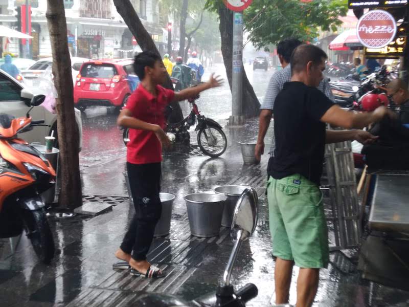 雨季(5月～10月頃)